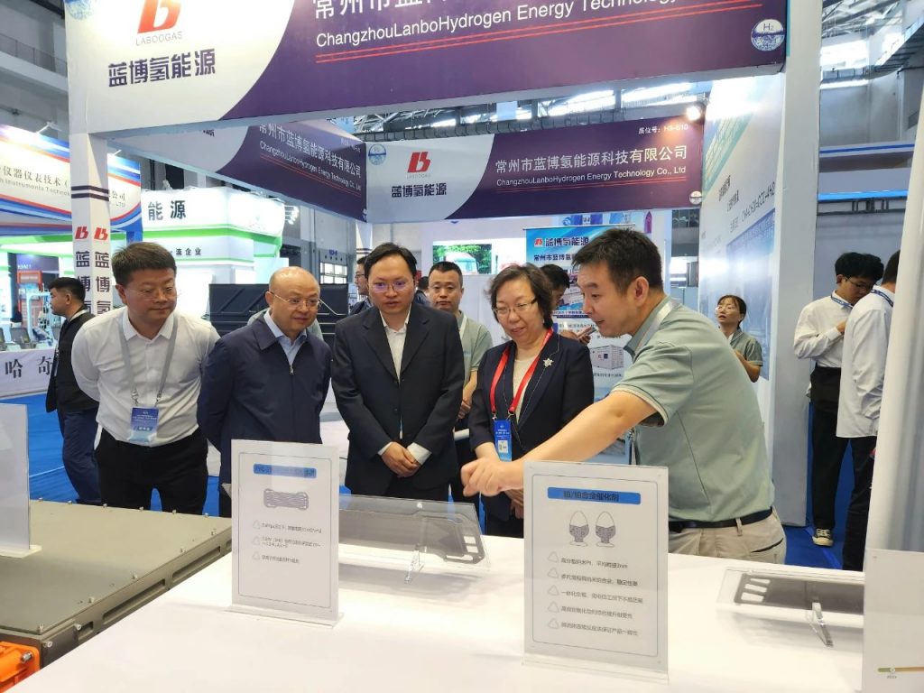 亿杰锋源氢能在中国(西部)氢能大会受到高度关注