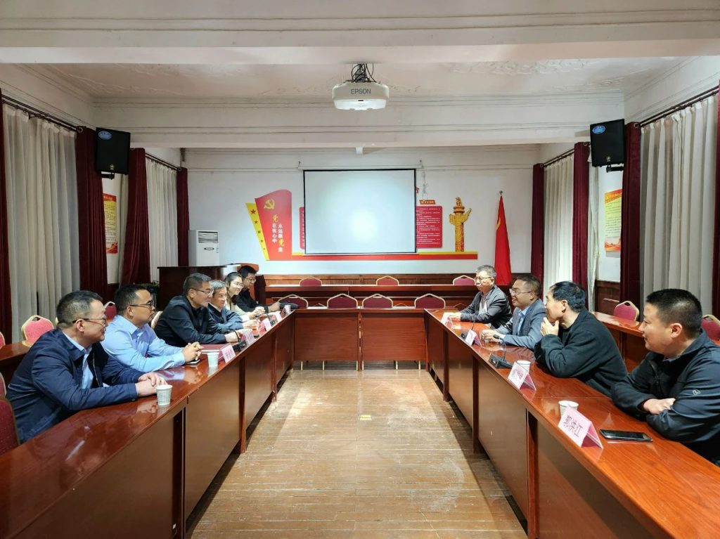 中江县委书记杜尚武一行赴陕西袁家村考察调研