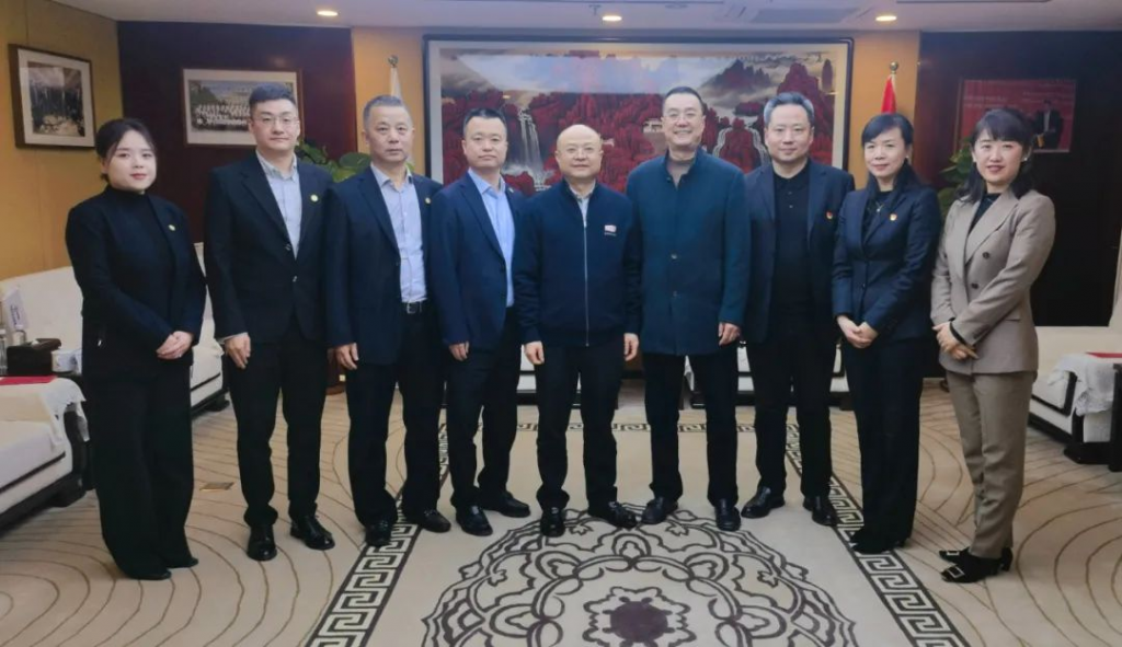 工商银行西安分行行长杨永生一行到访亿杰控股集团座谈交流