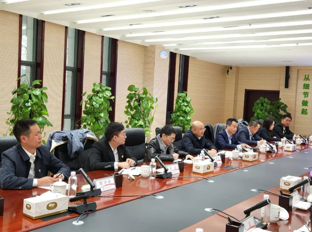 亿杰控股集团与陕煤蒲洁能化公司座谈交流