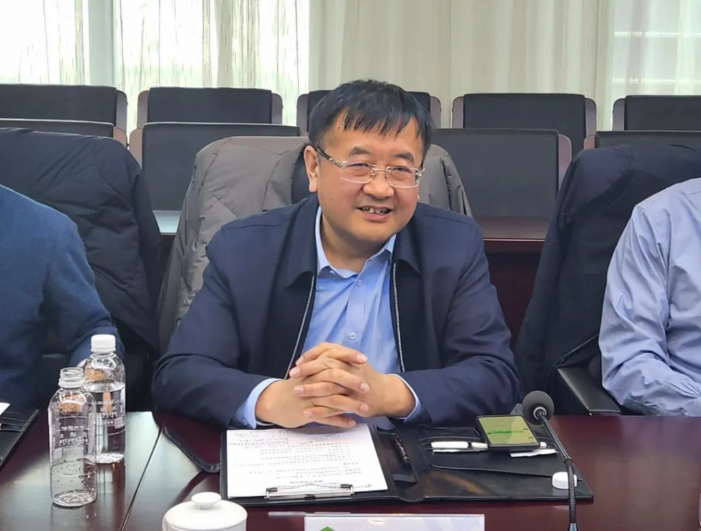 中煤科工北京华宇董事长李常文一行到访亿杰控股集团座谈交流