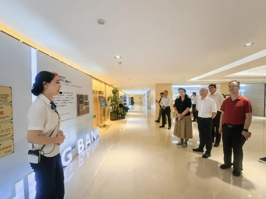 陈高志参加省工商联与民生银行西安分行座谈会作交流发言