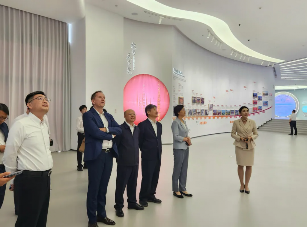 广州市长孙志洋会见“碳”索之路·城市行代表团一行