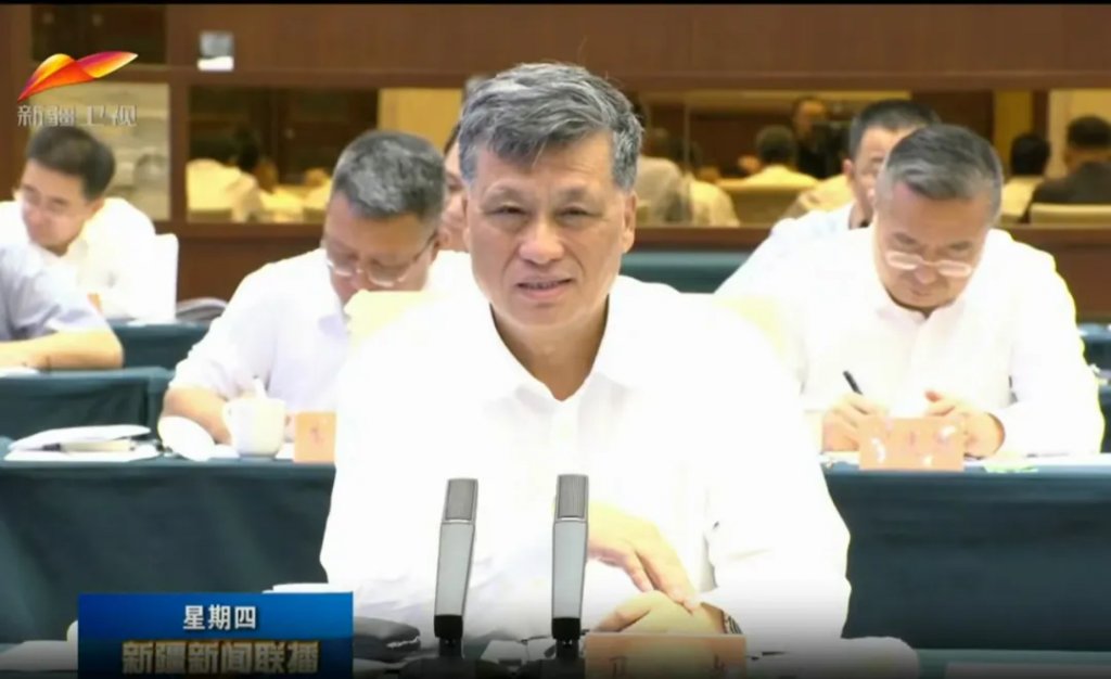 马兴瑞出席新时代民营企业家与新疆自治区座谈会并讲话